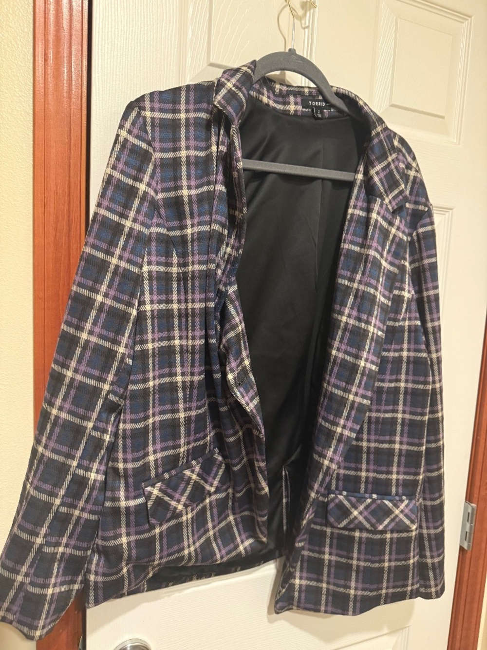 Plus Size Bundle 2X/18–20/22W — Torrid Henley, Treasure & Bond Tee, Plaid Blazer